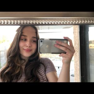 Meet your Posher, Alexia